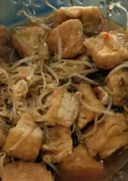 Tahu dan kecambah kuah kecap