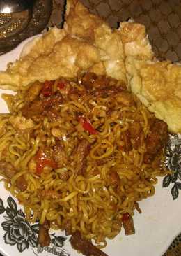 Mie goreng tempe pedas manis