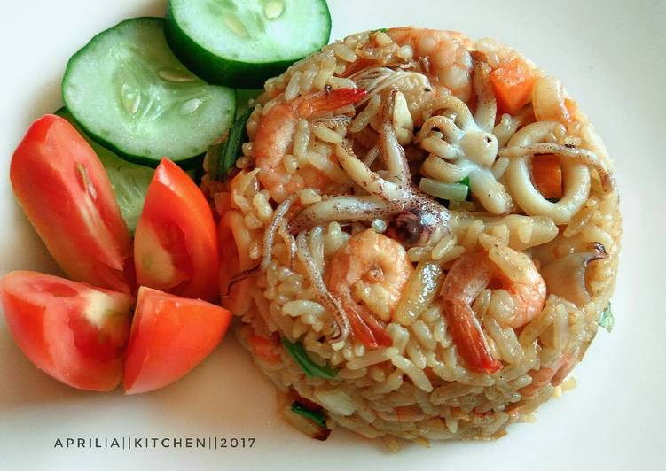 Resep Nasi  goreng  seafood  PR nasi  goreng  oleh aprilia 