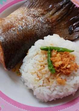 Ikan salmon bakar kecap