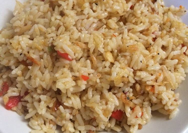 bahan dan cara membuat Nasi goreng teri sambal kencur