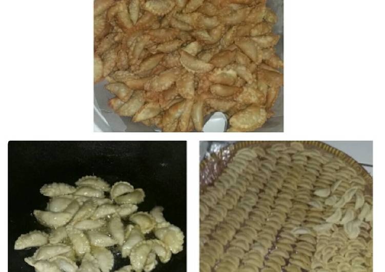 resep masakan Pastel mini isi abon sederhana