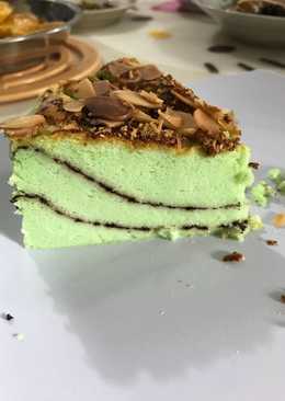 Pandan chiffon putih telur (ga amis) recommended! Source : tintin rayner