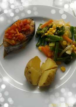 Fish Steak with Tomato Salsa