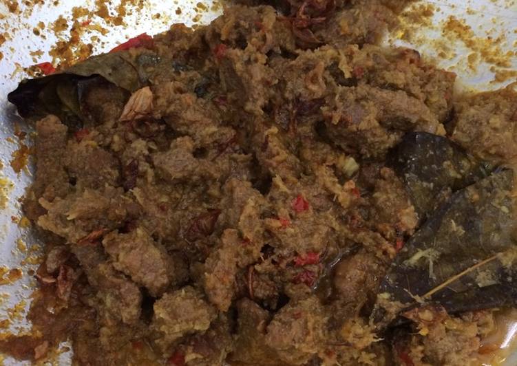 gambar untuk resep makanan Rendang sapi