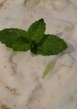 Raita /yoghurt
