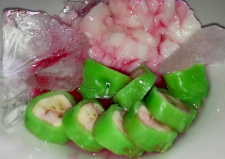 bahan dan cara membuat Es Pisang Ijo step mudah, sehat, hemat (Ice Banana Green)