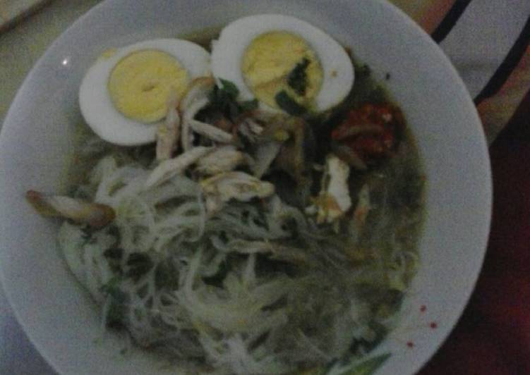 resep lengkap untuk Soto ayam