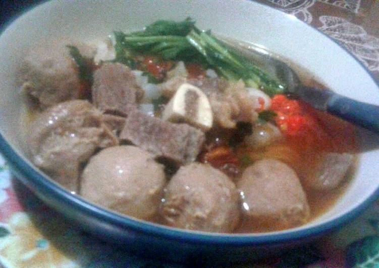 gambar untuk resep makanan Bakso Kuah Sugeerr