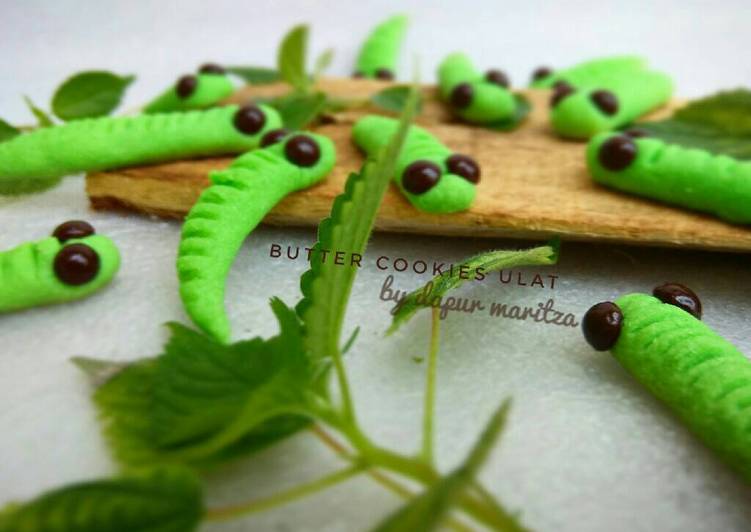 cara membuat Butter Cookies Caterpillar (ulat)