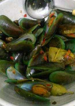 Kerang Hijau Kuah Asam Pedas