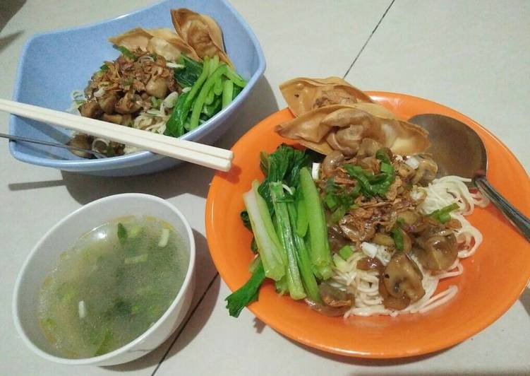 gambar untuk resep Mie Pangsit Jamur