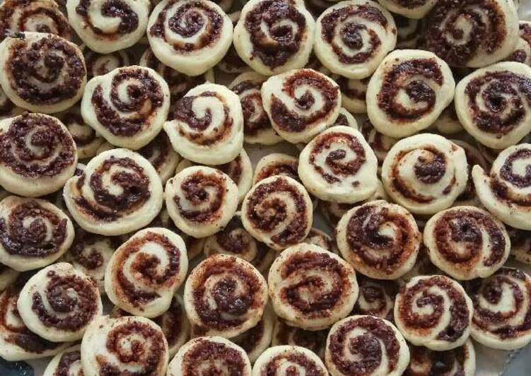 gambar untuk cara membuat Cinnamon roll mini