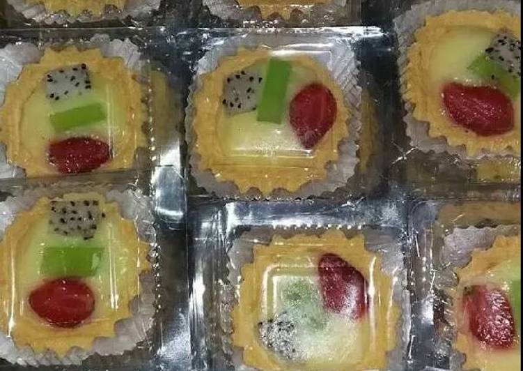 gambar untuk cara membuat Mini Pie Buah