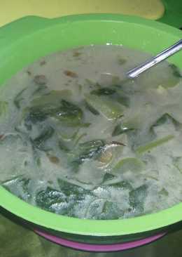 Sayur Bobor (labu siam & bayam)