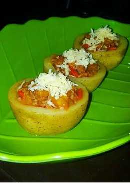 Steamed kentang saus daging