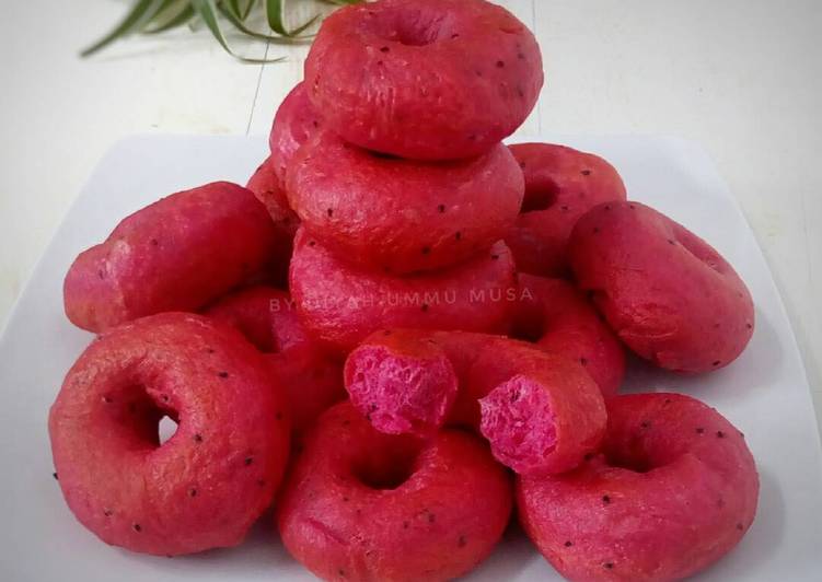 gambar untuk resep makanan Donat Buah Naga