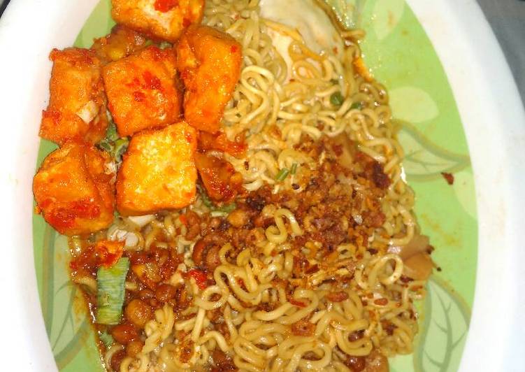 gambar untuk cara membuat Mi goreng andalan (simpel)