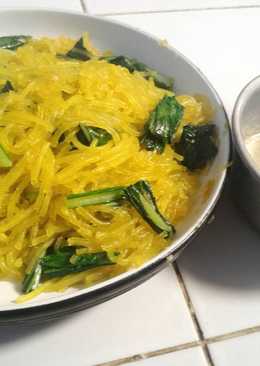 Mie sagu/mie glosor goreng