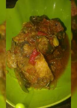 Tuna bumbu kuning