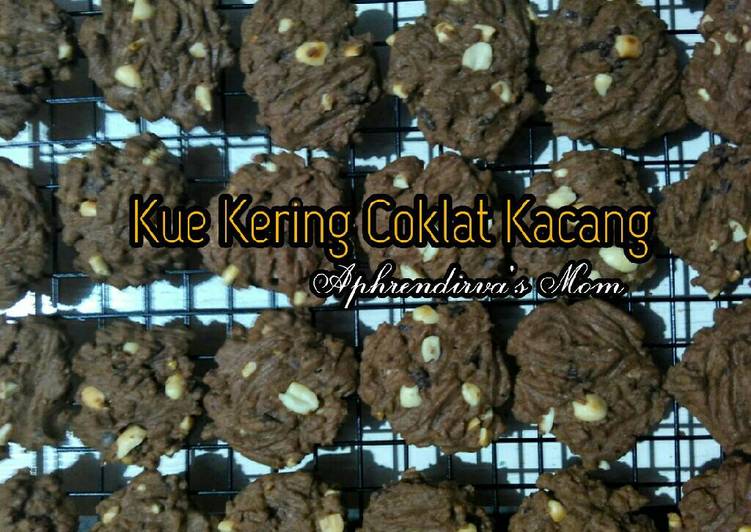 cara membuat Kue Kering Coklat Kacang