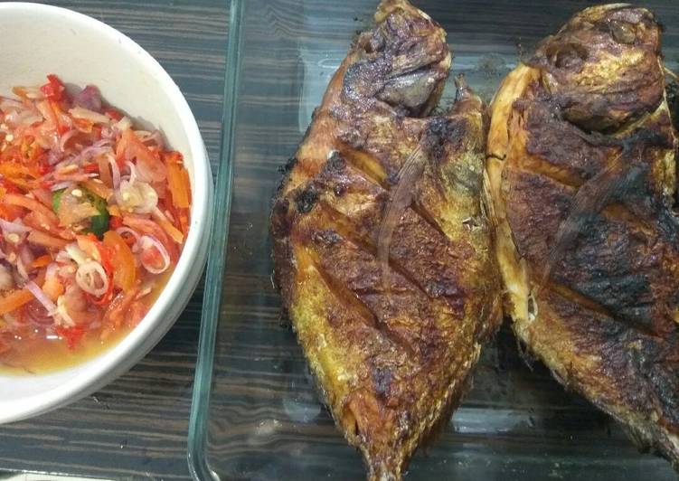 Resep Ikan Bakar Teflon Praktis Oleh Dewi Dapur Cookpad Ikan Bakar Teflon Praktis Foto Resep Utama