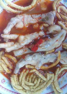 Mie kering ceker kuah rica