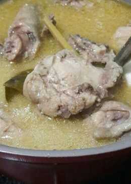 Opor ayam (kuah putih) favorit!