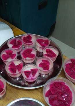 Puding lapis susu buah naga