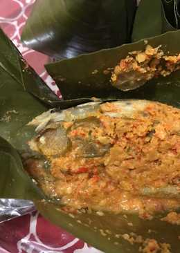 Brengkes atau pepes tuna / tongkol