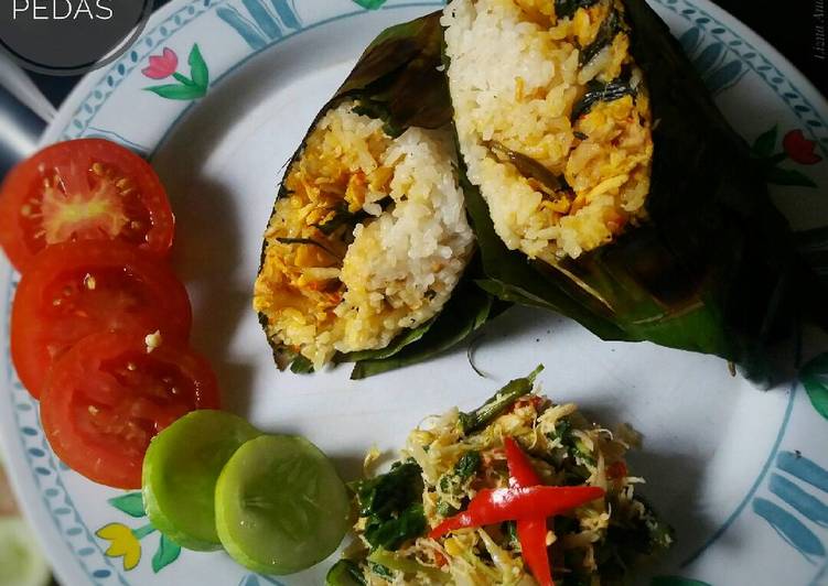 resep masakan Nasi Bakar Ayam Suwir Pedas