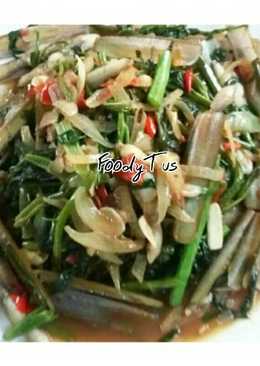 Cah kangkung kerang bambu kuah kepiting ala #FoodyTus