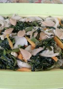 Tumis kangkung with jamur wortel sederhana