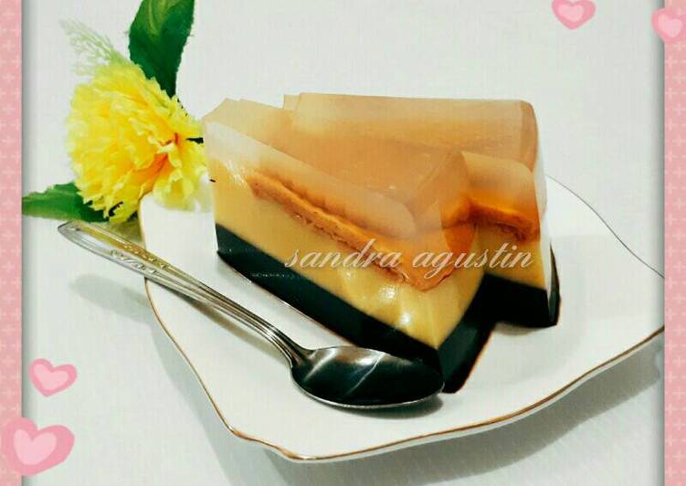 cara membuat Puding lapis biskuit