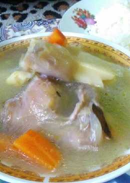 Soup sayur kaki kambing