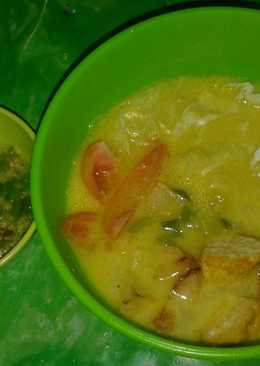 Soto ayam kuah santan