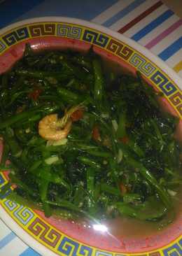 Tumis kangkung rasa udang