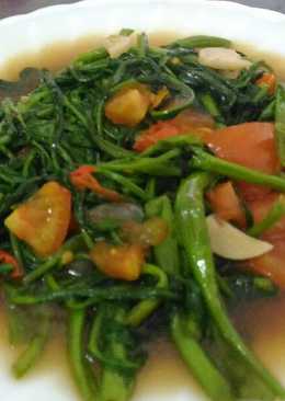 Tumis kangkung spesial