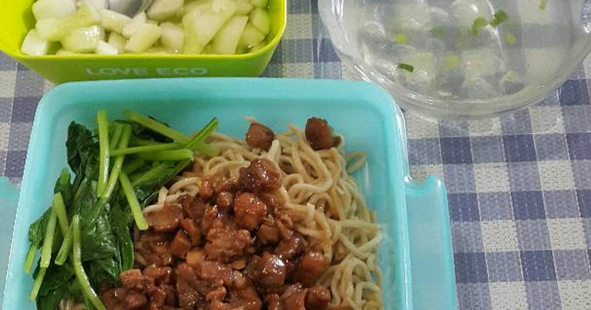 Resep Mie ayam ala rumahku ala Ingrid Leonard