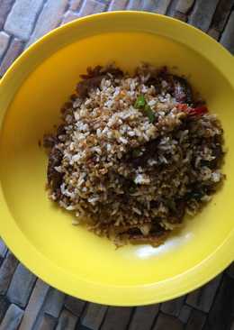 Nasi goreng tiwul ikan asin Pedass