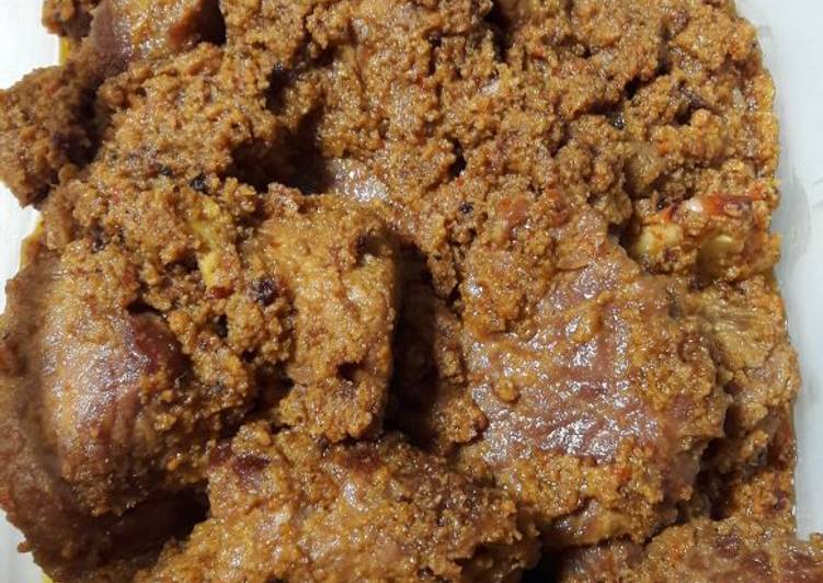 Rendang daging sapi