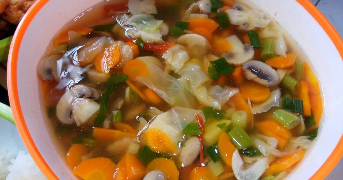 8 resep sop jamur dengan bumbu instan enak dan sederhana 