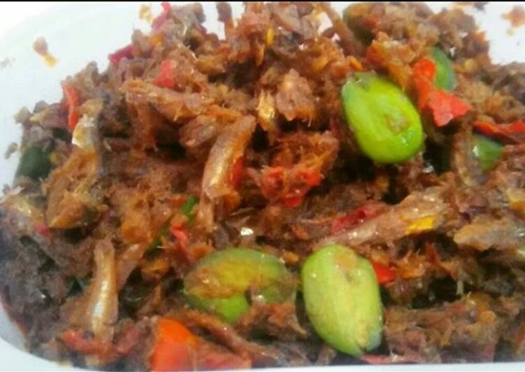 gambar untuk resep makanan Sambal Goreng Terasi Teri Pete Endess