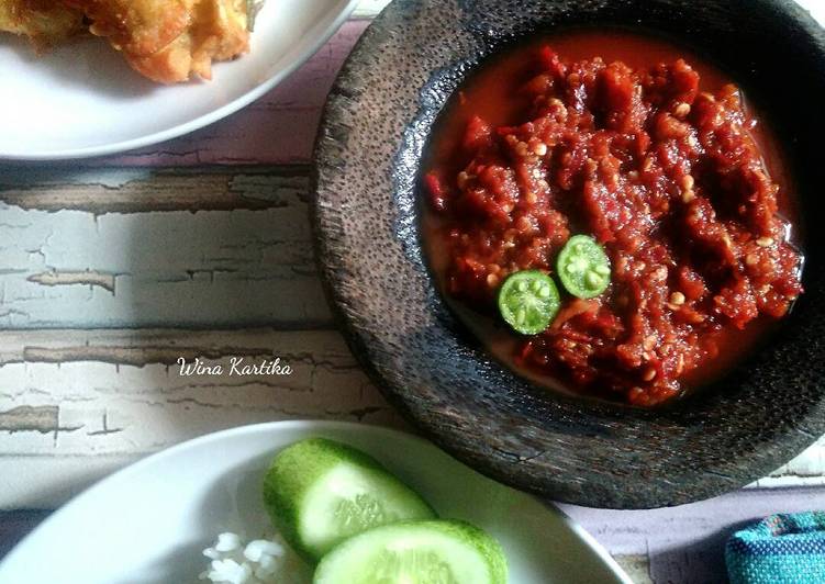 cara membuat Sambel Terasi Mentah