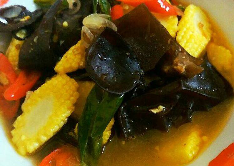 resep makanan Oseng jamur kuping saos tiram