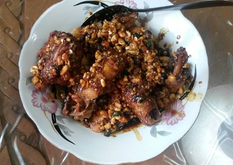 Resep Ayam Kecap Kacang Khas Palembang oleh rocha novalina 