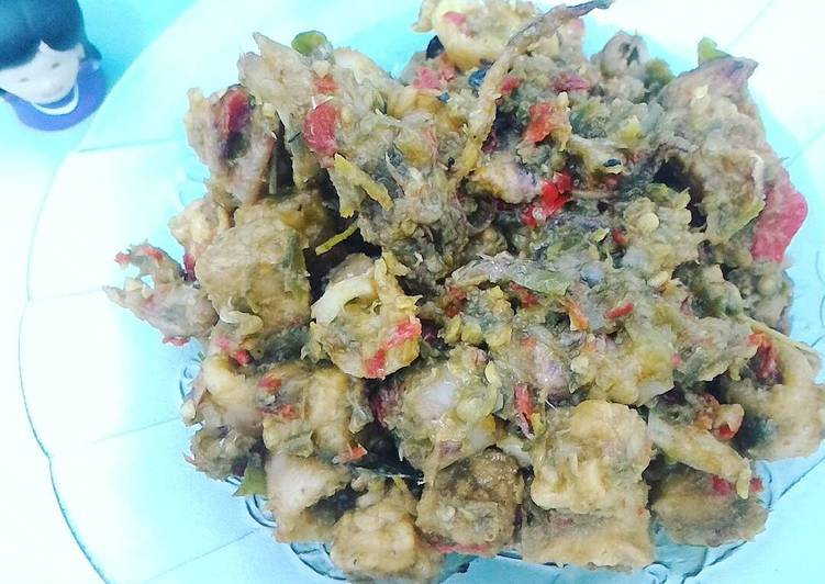 bahan dan cara membuat Cumi asin tempe sambel