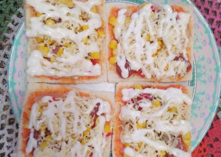 resep lengkap untuk Pizza Roti Tawar Simpel