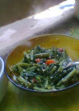 Kangkung cah tumis telur sederhana ala rainita^^