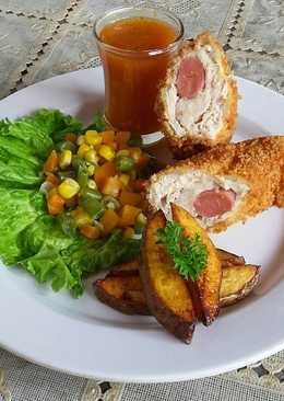 Chicken Roll Sausage dengan saus asam manis pedas